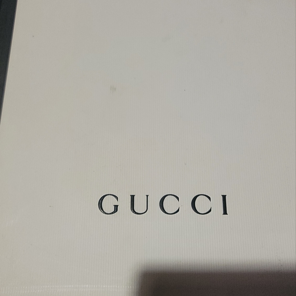 Gucci shoes